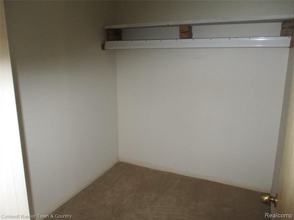 9102 Lake Crest Drive, Whitmore Lake, MI 48189 — Photo 27