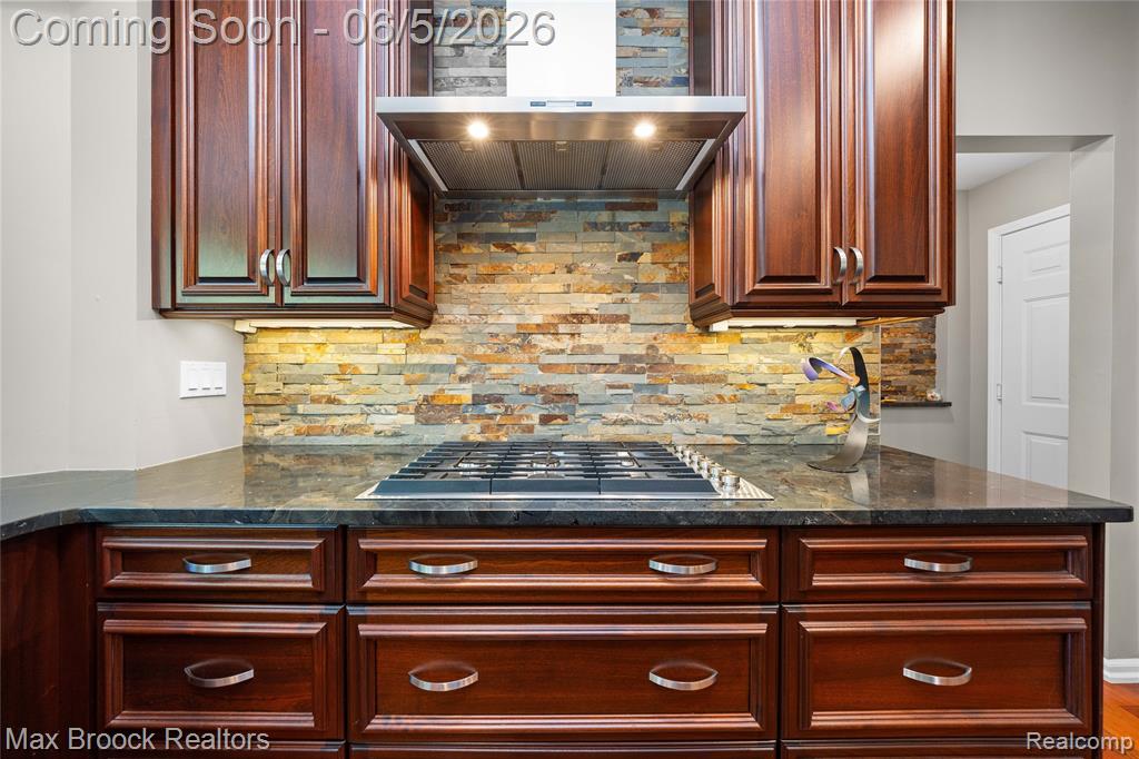 6294 Lindsay Court, West Bloomfield, MI 48324 — Photo 27