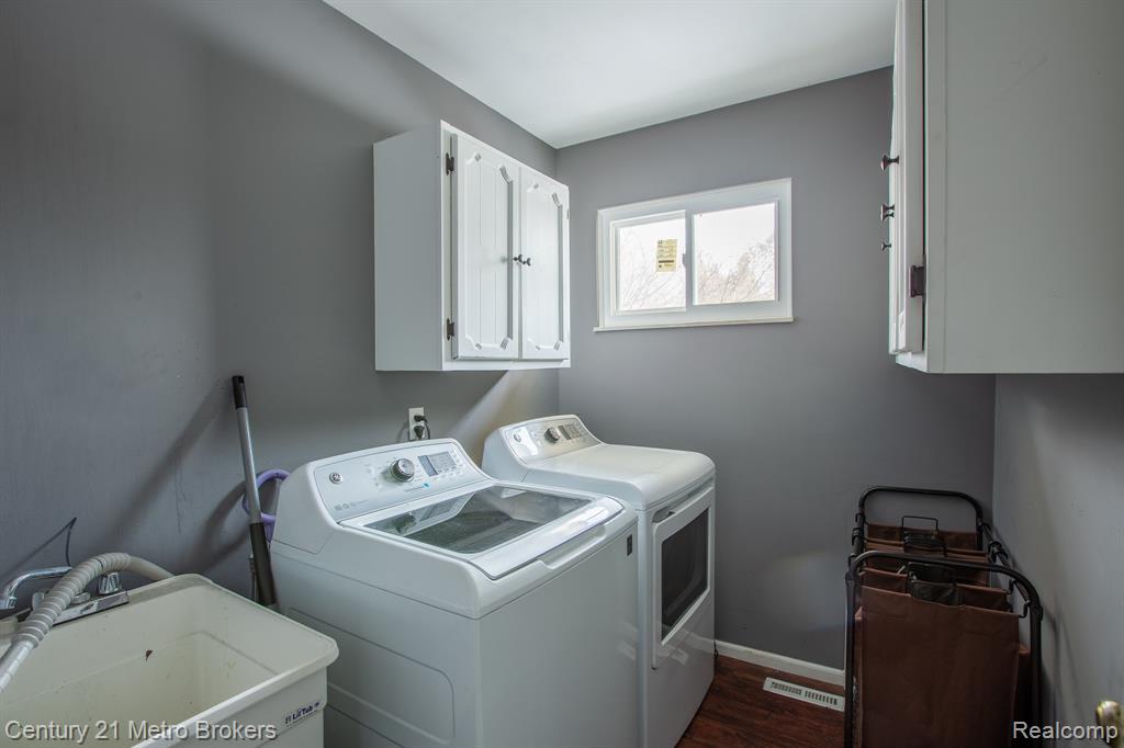 6101 Belsay Road, Grand Blanc, MI 48439 — Photo 21