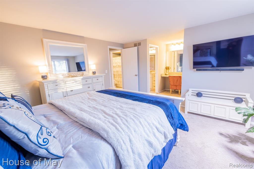 28601 REGENT N, Southfield, MI 48076 — Photo 11