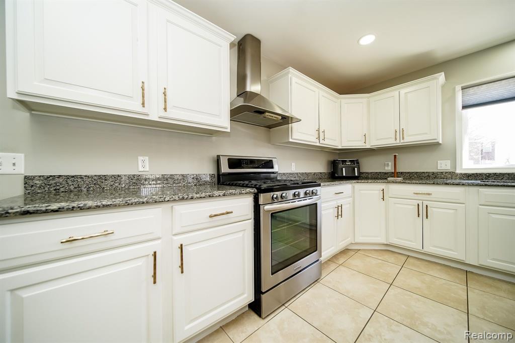 8670 LILLIAN Drive, Washington, MI — Photo 45