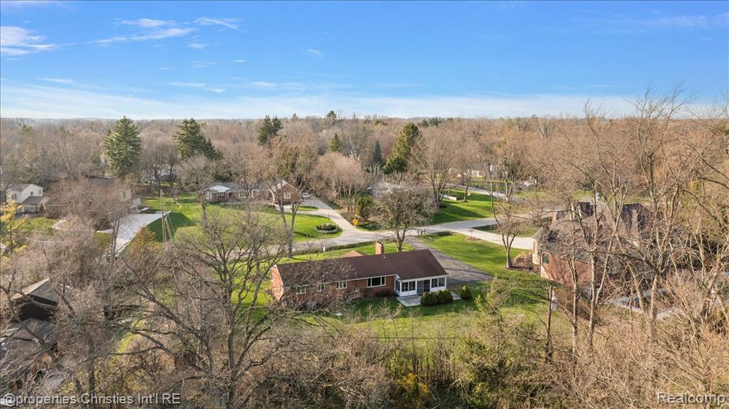 5753 N. Kilbrennan Road, Bloomfield, MI 48301 — Photo 8