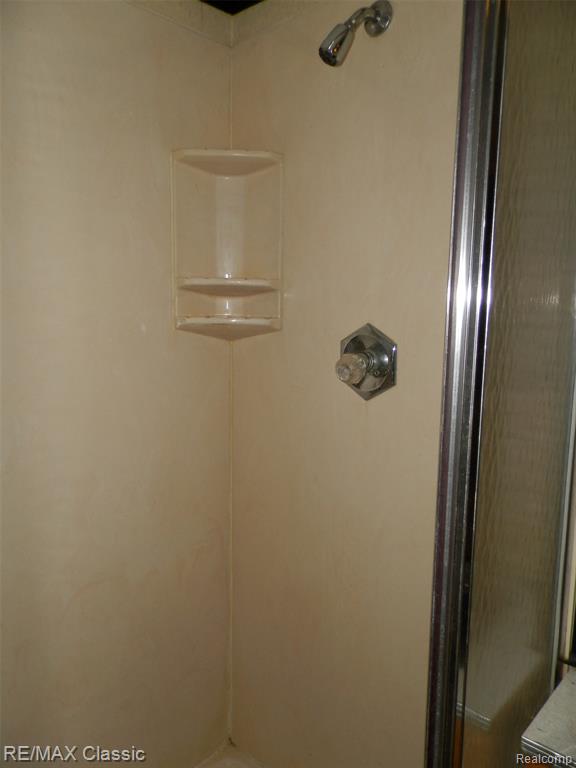 7736 Berwick Drive, Westland, MI — Photo 24