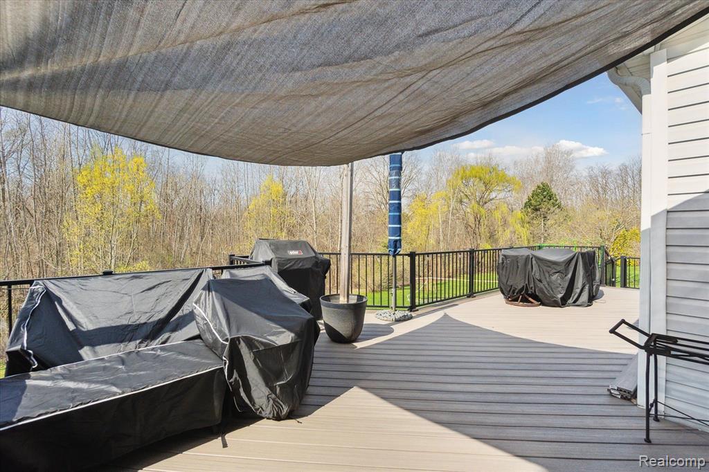 4045 FOREST EDGE Drive, Commerce Twp, MI 48382 — Photo 56