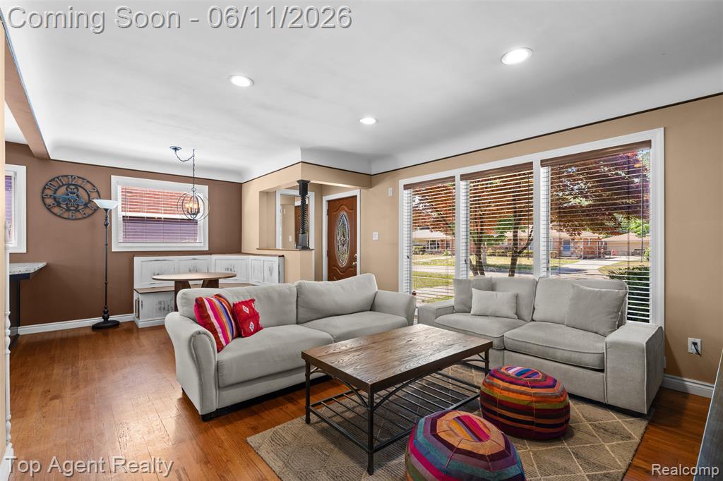 8908 Birkhill Drive, Sterling Heights, MI 48314 — Photo 8