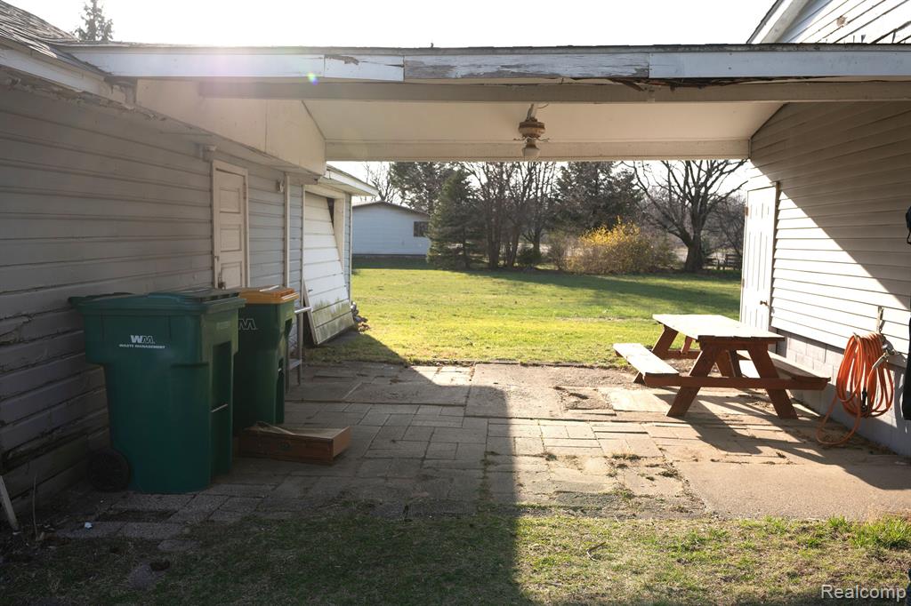 6104 WESTERN Street, Van Buren, MI 48111 — Photo 16