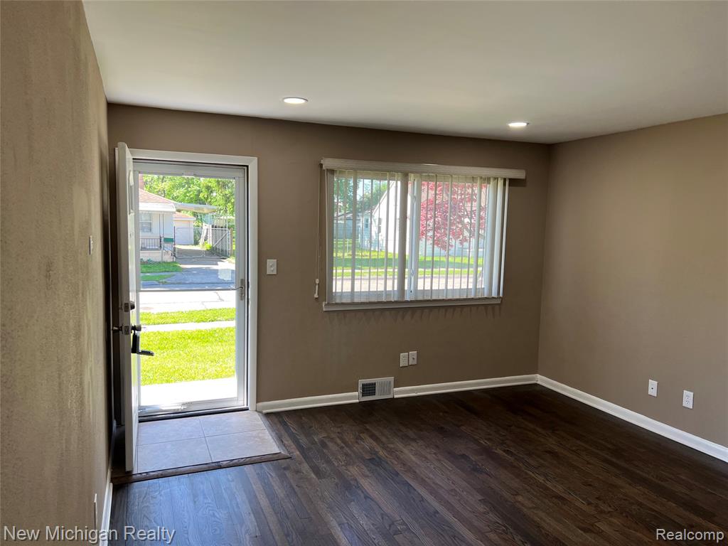 7431 Anna Avenue, Warren, MI 48092 — Photo 5
