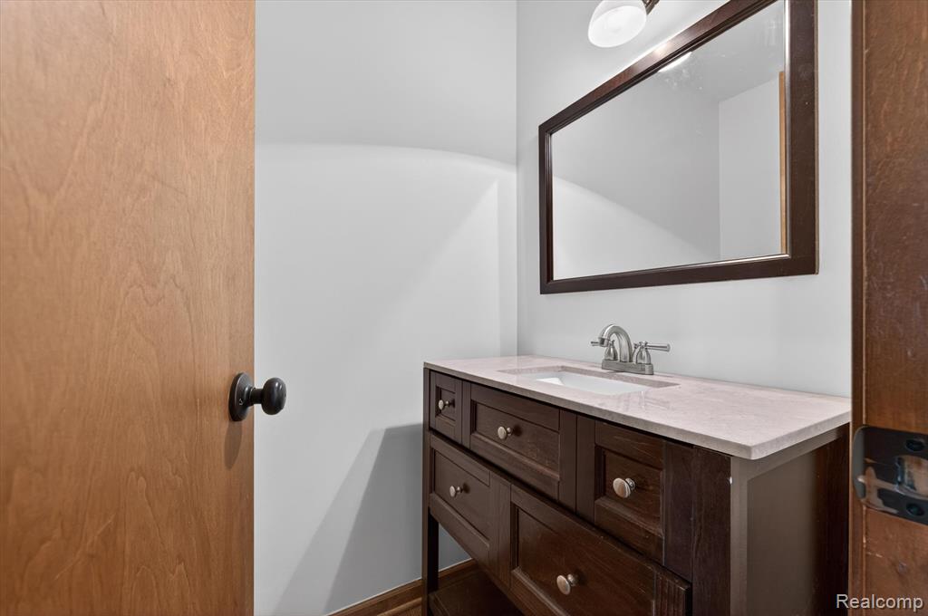 2476 Cedar Key Drive, Lake Orion, MI — Photo 26