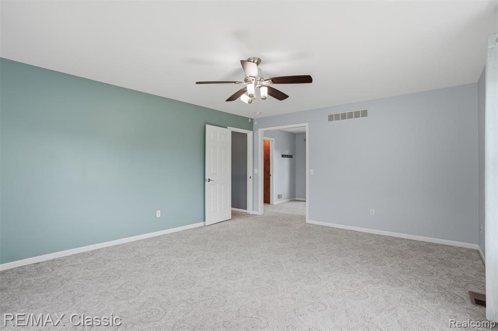 5500 Irene Boulevard, White Lake, MI 48383 — Photo 26