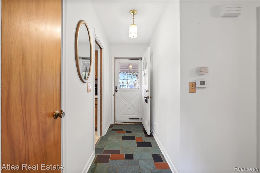 4386 Bennett Drive, Burton, MI 48519 — Photo 18