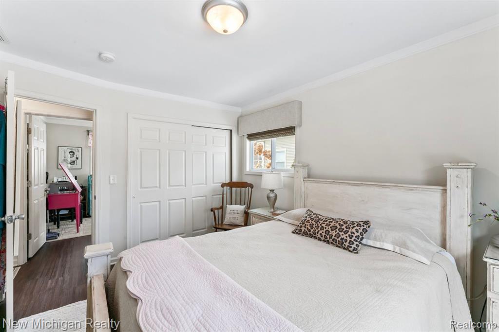 906 MAIN Street, Fenton, MI 48430 — Photo 30