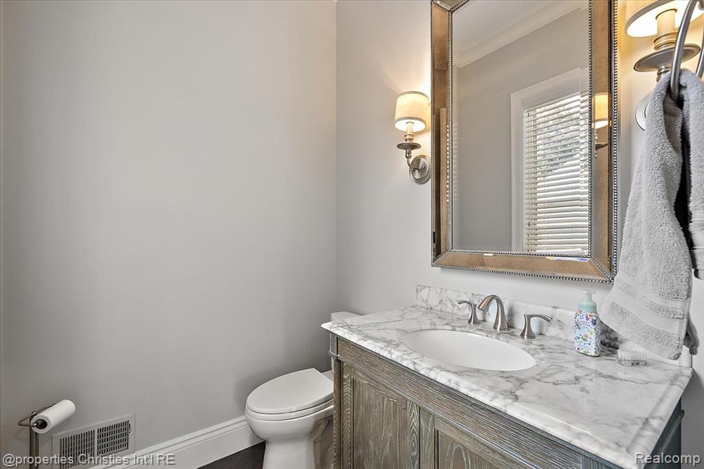 5385 Longmeadow Road, Bloomfield Hills, MI 48304 — Photo 31