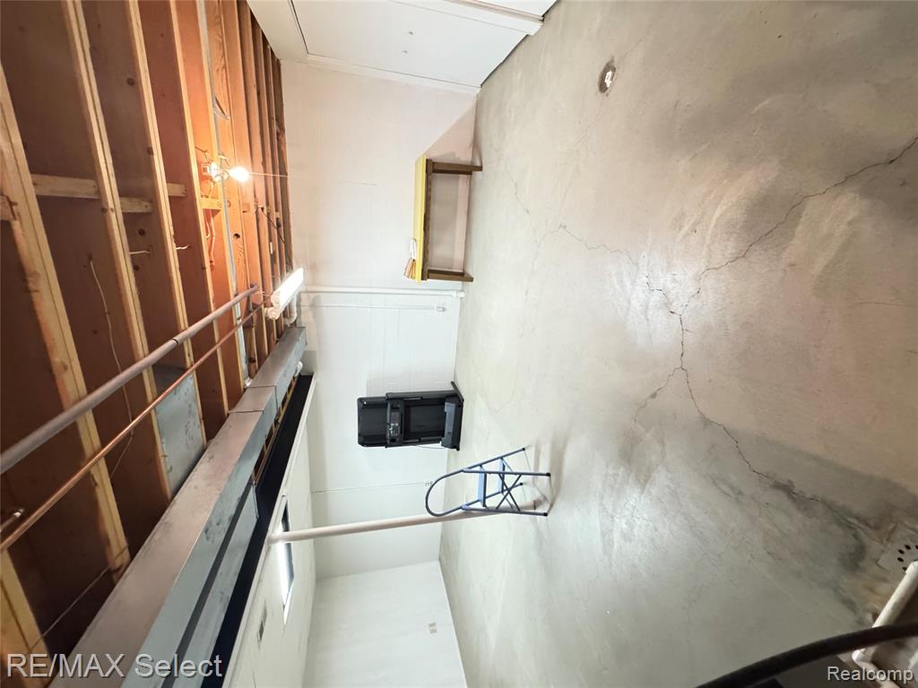 6060 Oak Creek Drive, Swartz Creek, MI 48473 — Photo 22