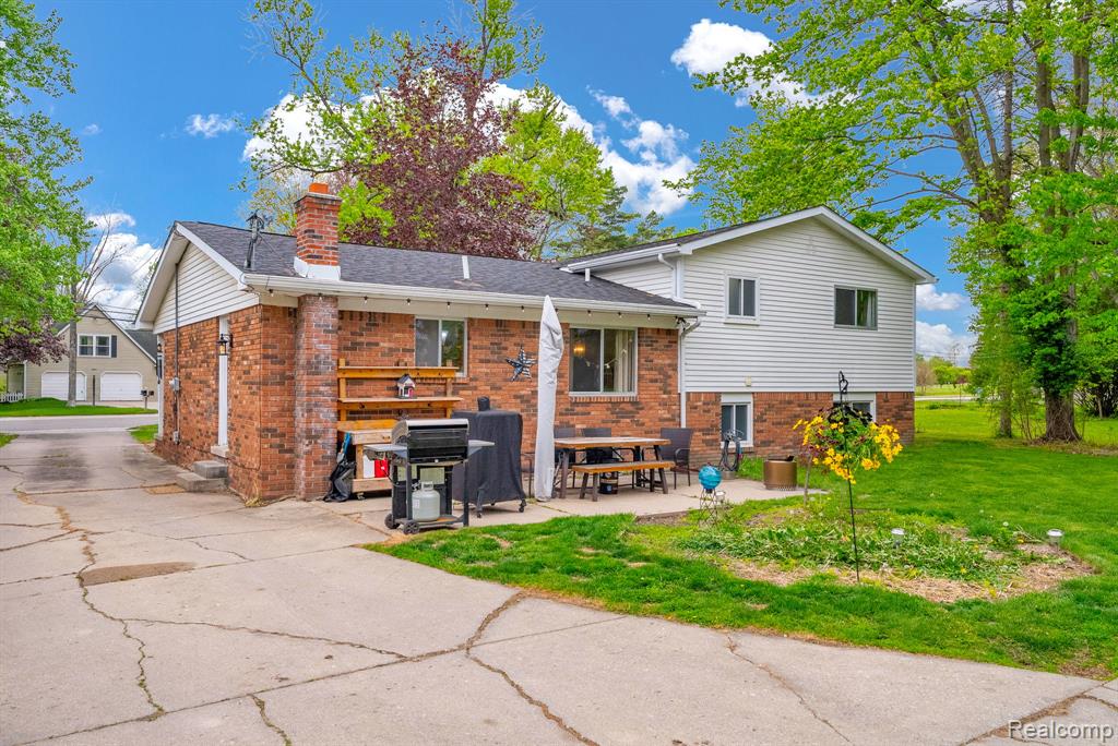 22655 W Main Street, Armada, MI — Photo 46