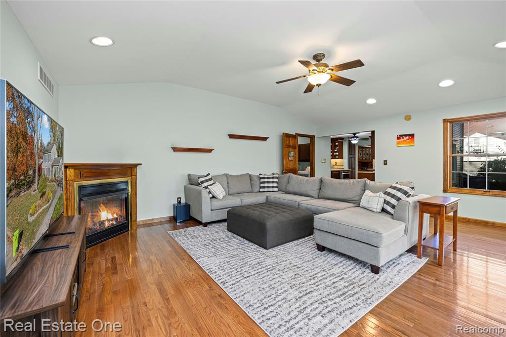 4163 Old Dominion Drive, West Bloomfield, MI 48323 — Photo 25