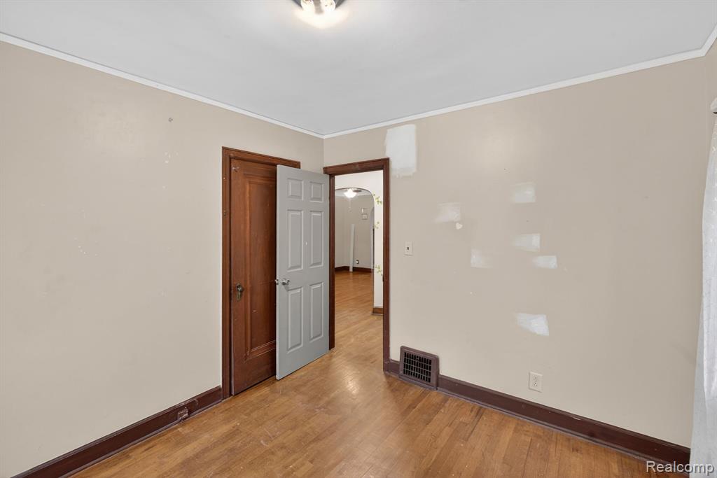 9495 Lakepointe Street, Detroit, MI 48224 — Photo 14