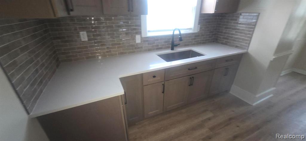 10428 Marne Street, Detroit, MI 48224 — Photo 47