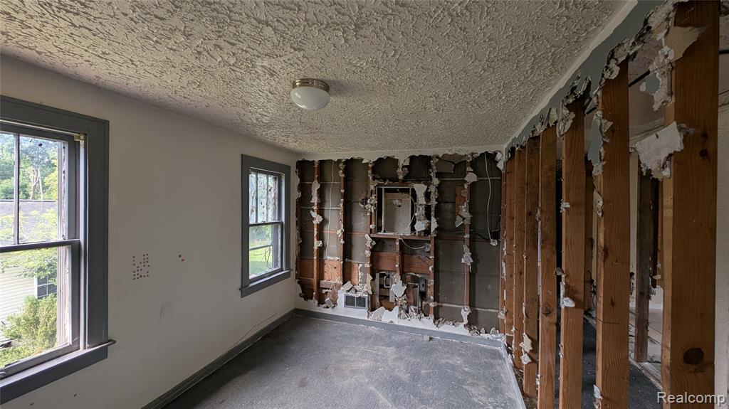 53 N Midland Drive, Pontiac, MI 48342 — Photo 24