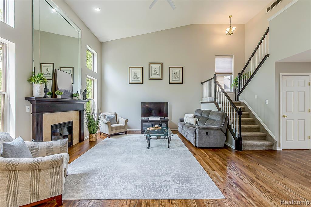 58721 Carriage Lane, South Lyon, MI 48178 — Photo 9