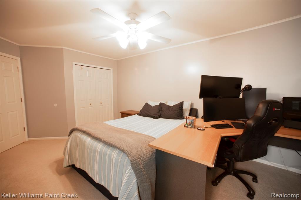 700 Woodfield Way, Rochester Hills, MI 48307 — Photo 24