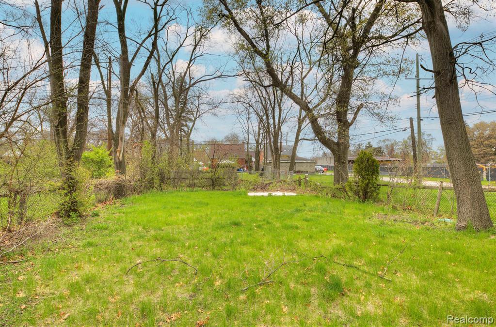 21425 MITCHELLDALE Avenue, Ferndale, MI 48220 — Photo 20