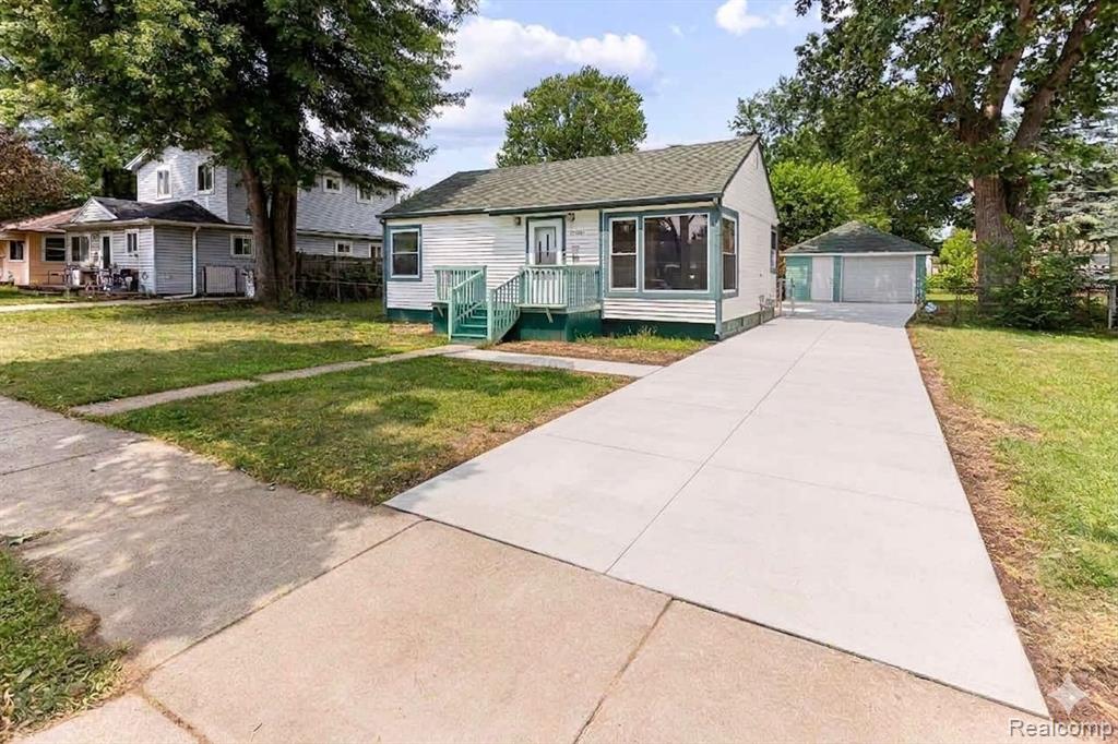 25520 Eton Avenue, Dearborn Heights, MI 48125