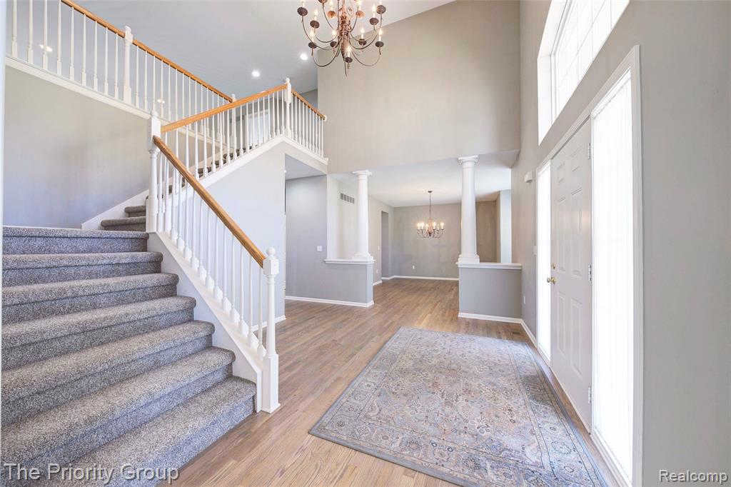 6083 Village Court, Clarkston, MI — Photo 2