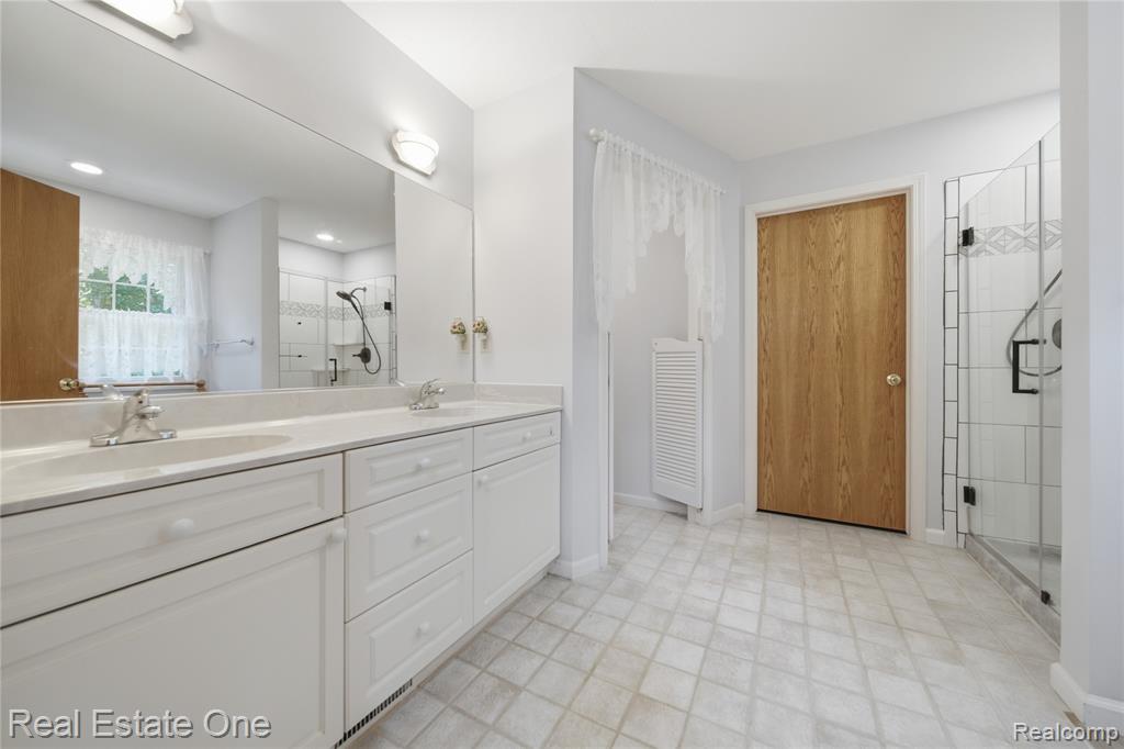 8450 Merrill Road, Whitmore Lake, MI 48189 — Photo 21