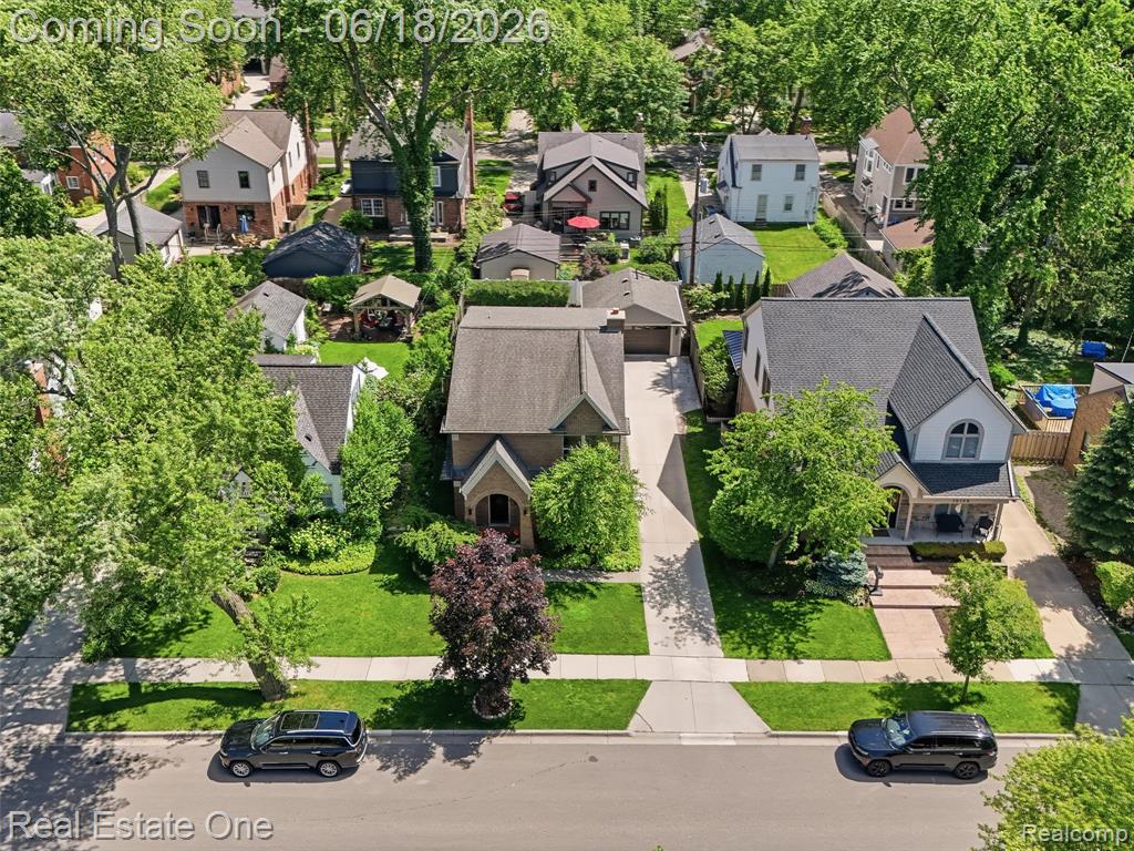 10125 Borgman Avenue, Huntington Woods, MI — Photo 42