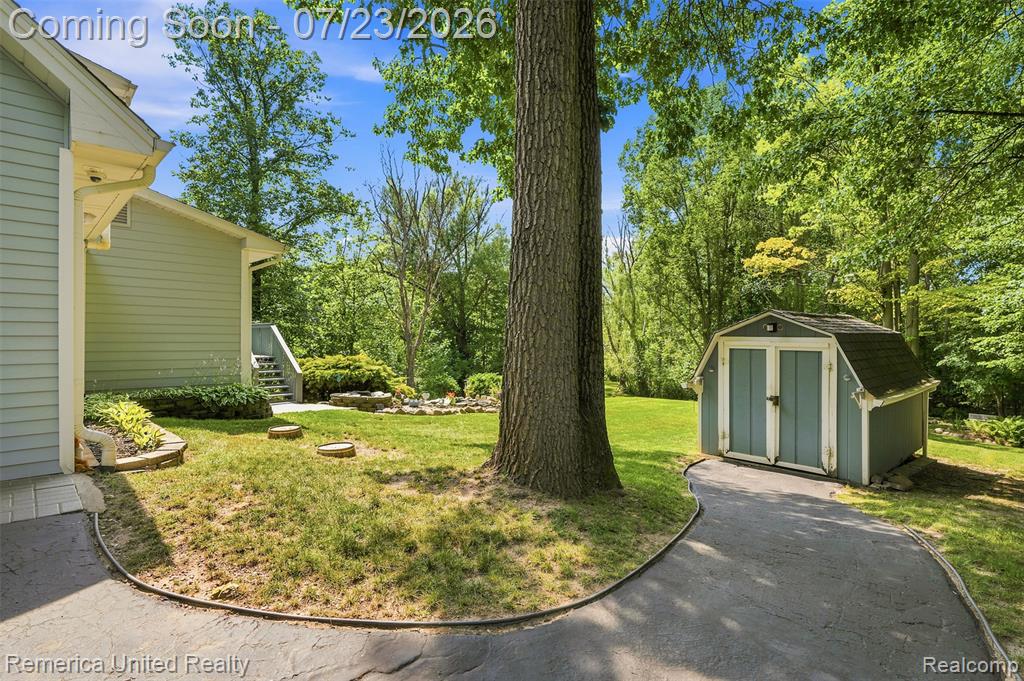 11922 Cody Creek Court, South Lyon, MI 48178 — Photo 58