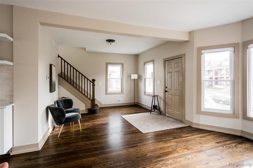 2630 Harding Street, Detroit, MI 48214 — Photo 7