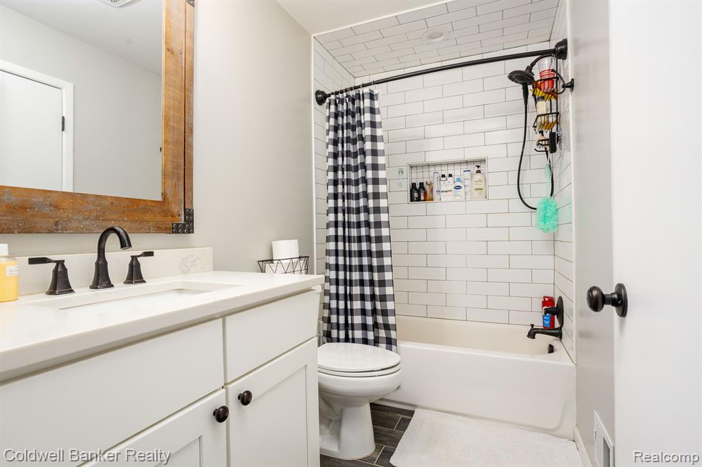 1068 KINGS, Canton, MI 48188 — Photo 22