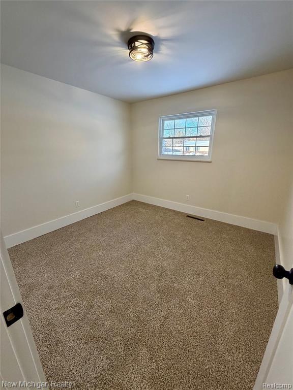 5511 Cottonwood Drive, Swartz Creek, MI 48473 — Photo 18