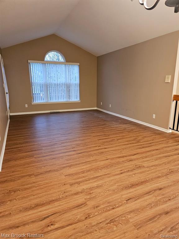 4257 BERKSHIRE Drive, Sterling Heights, MI 48314 — Photo 5
