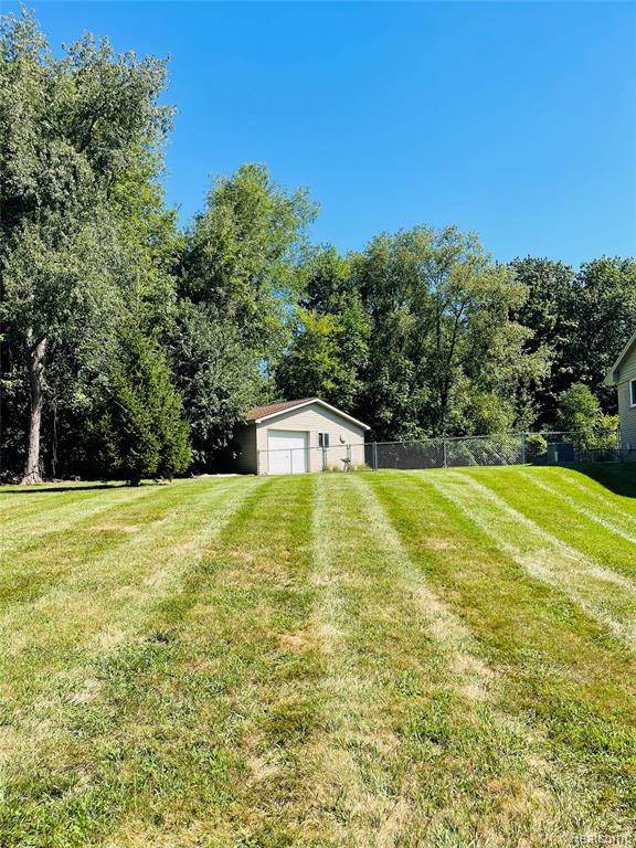 7251 Vanderploeg Lane, Imlay City, MI 48444 — Photo 2