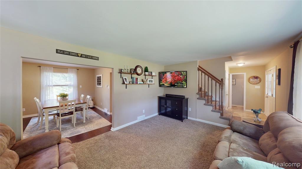 5836 Ewalt Road, Imlay City, MI 48444 — Photo 33