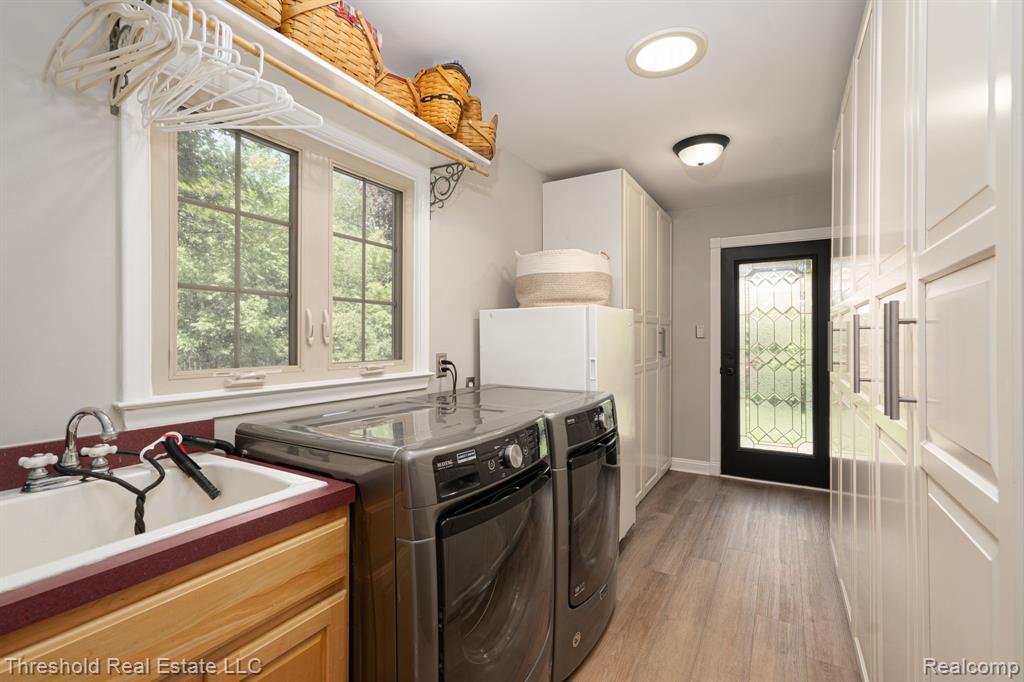 29090 Kendallwood Drive, Farmington, MI 48334 — Photo 15
