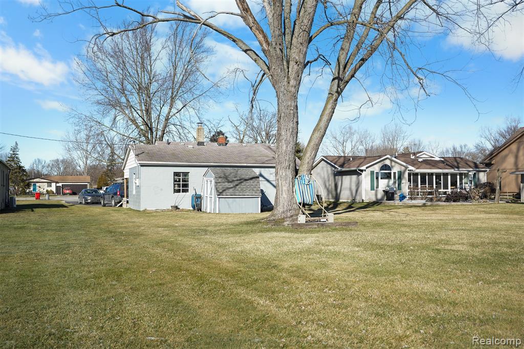 47978 Jefferson Avenue, Chesterfield, MI 48047 — Photo 34