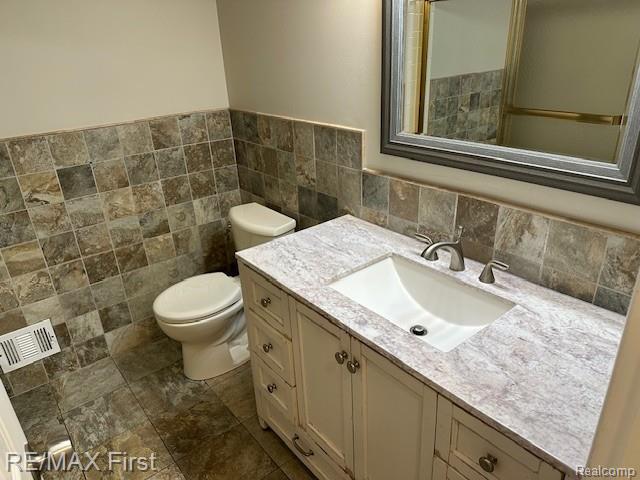 4653 Lucerne Drive, Sterling Heights, MI 48310 — Photo 15