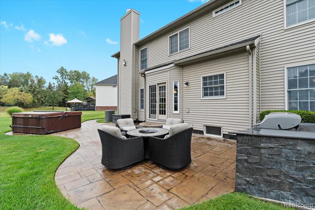 1077 Polo Drive, South Lyon, MI 48178 — Photo 43