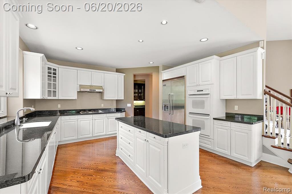 5022 Lone Pine Lane, Bloomfield Hills, MI 48302 — Photo 16