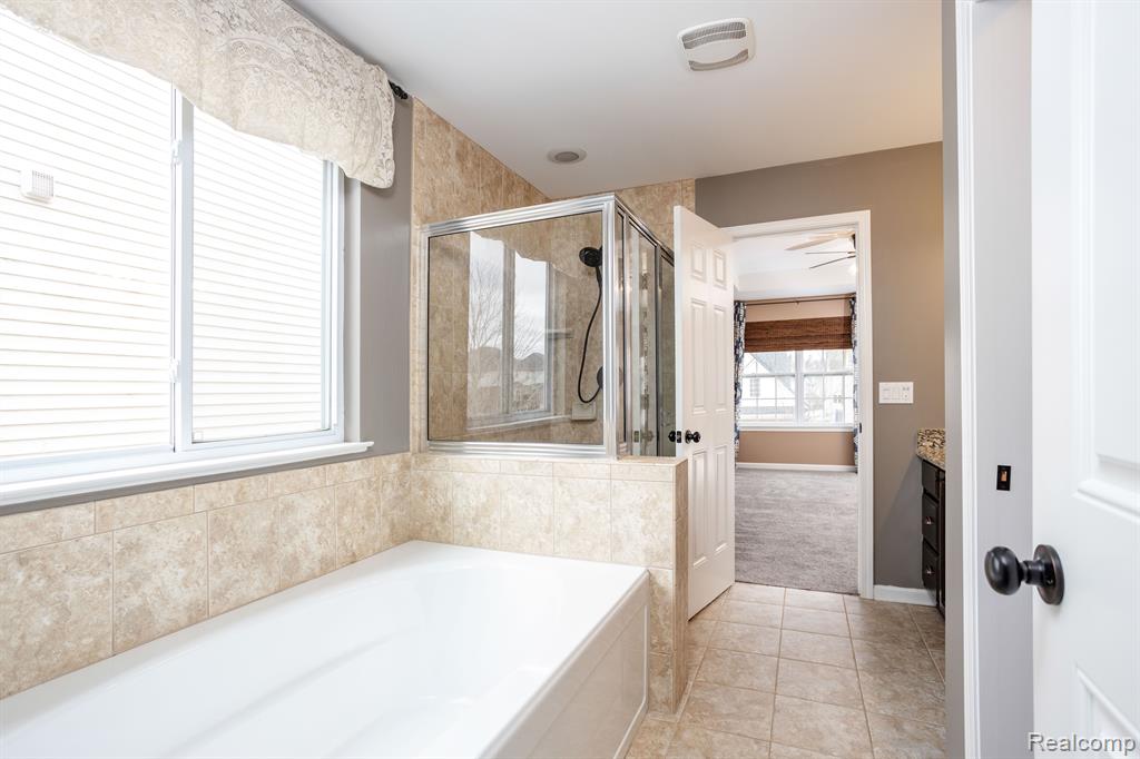 27086 MAXWELL, Novi, MI — Photo 26