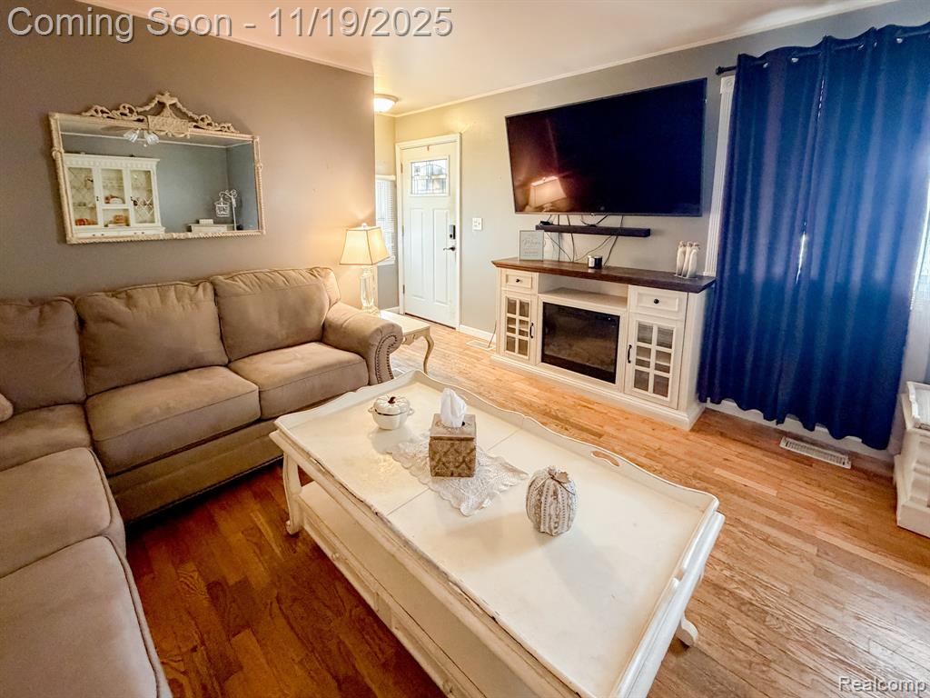 7017 E Coldwater Road, Davison, MI 48423 — Photo 7