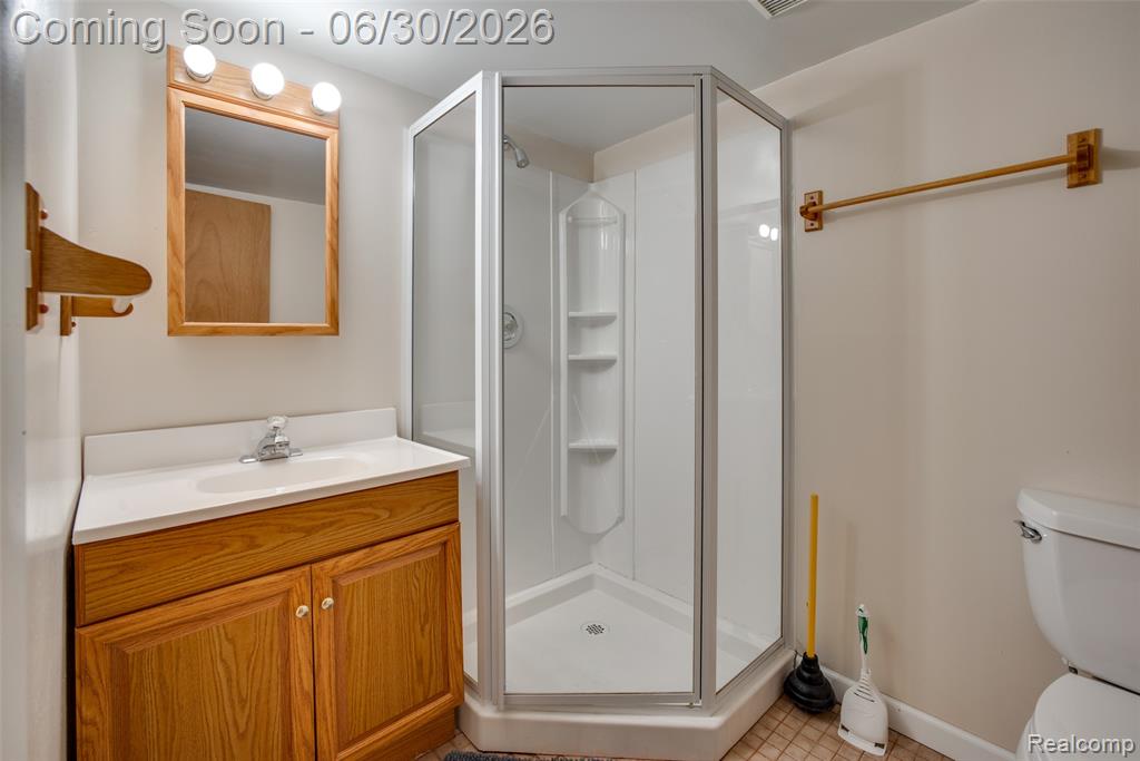 16944 Hans Court, Fraser, MI 48026 — Photo 17