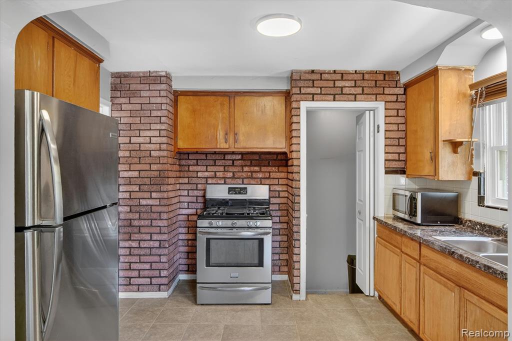 9821 Manistique Street, Detroit, MI 48224 — Photo 4