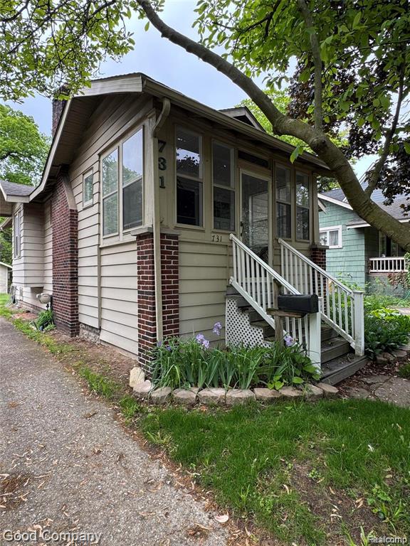 731 GARDENIA Avenue, Royal Oak, MI 48067 — Photo 2