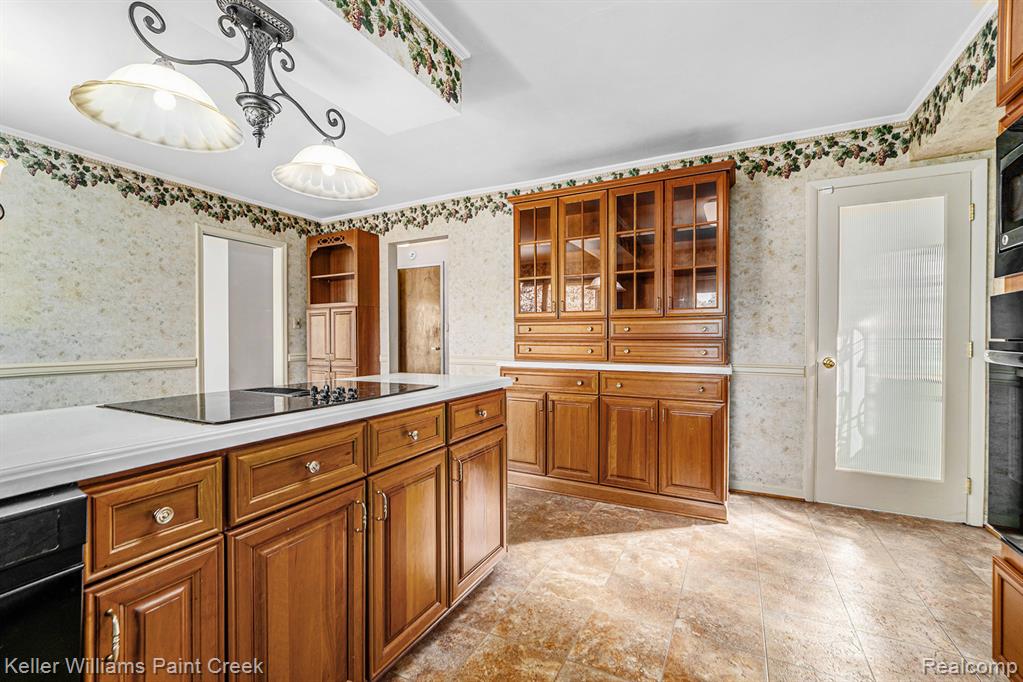 6720 Castle Drive, Bloomfield Hills, MI 48301 — Photo 8