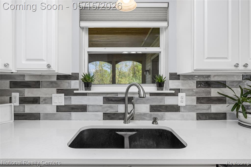 1794 Norton Creek Court, Wixom, MI 48393 — Photo 15
