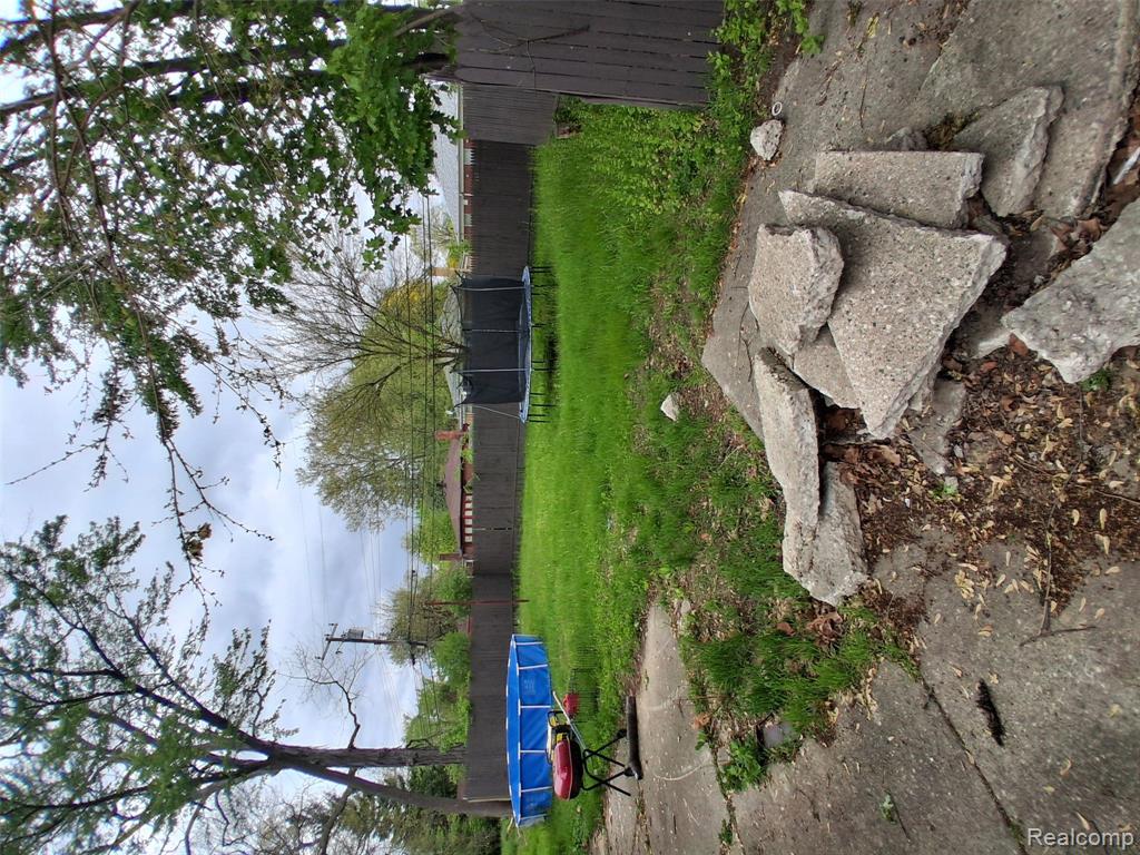22440 Pembroke Avenue, Detroit, MI 48219 — Photo 10