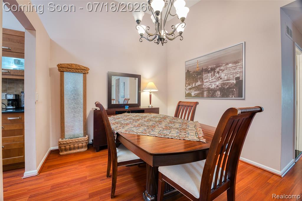 7482 Sheffield, West Bloomfield, MI — Photo 3